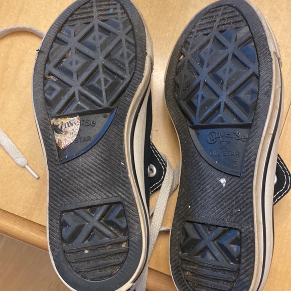 Black Converse sneakers with double tongue - Picture 6 of 7